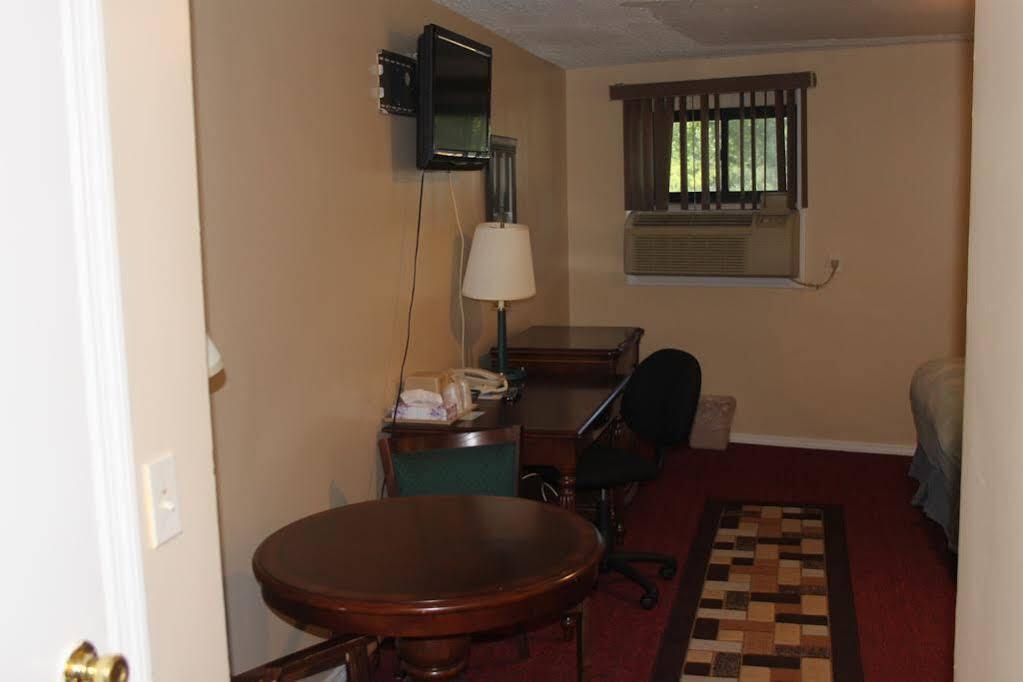 Budget Inn Massapequa Massapequa Park Exterior foto
